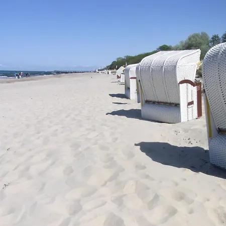 Grosse Familien-ferienwohnung In Strandnaehe Wlan Kuehlungsborn
