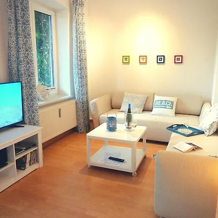 Grosse Familien-ferienwohnung In Strandnaehe Wlan Apartment *